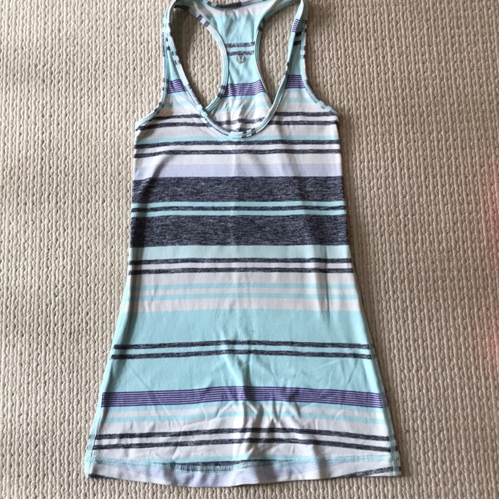 Women’s LuluLemon work out tank top